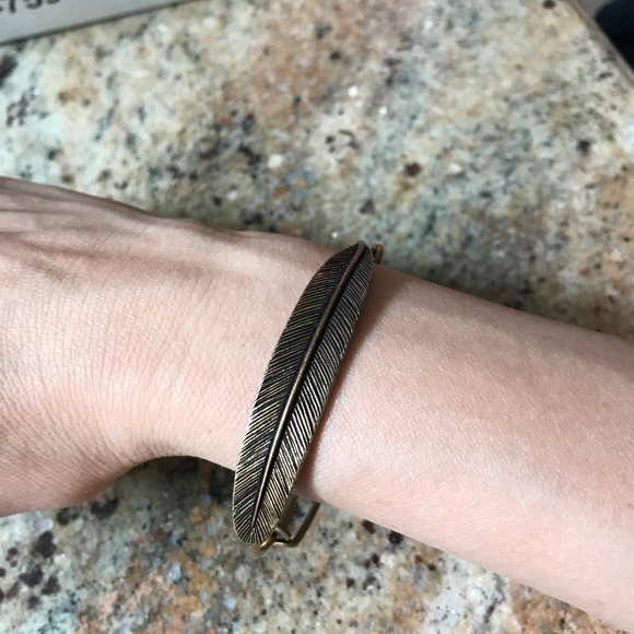 Alex and Ani feather bangle - Picture 2 of 3